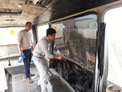 国产大巴改房车过程视频,一场华丽蜕变之旅  第3张